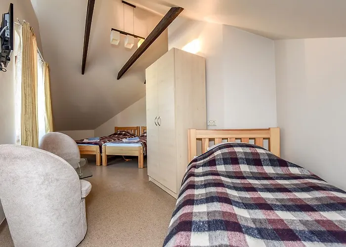 Δωμάτια σε οικογενειακή κατοικία House Knp *