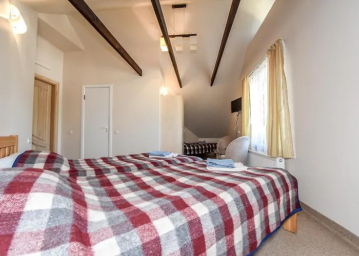 House Knp פלאנגה