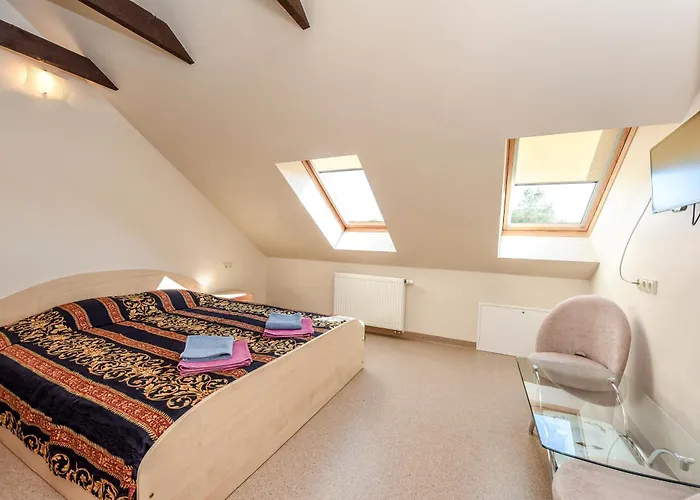 Δωμάτια σε οικογενειακή κατοικία House Knp Παλάγκα