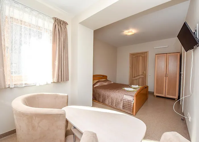 Δωμάτια σε οικογενειακή κατοικία House Knp Παλάγκα